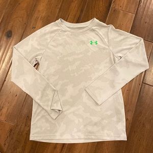 Youth UA long sleeve